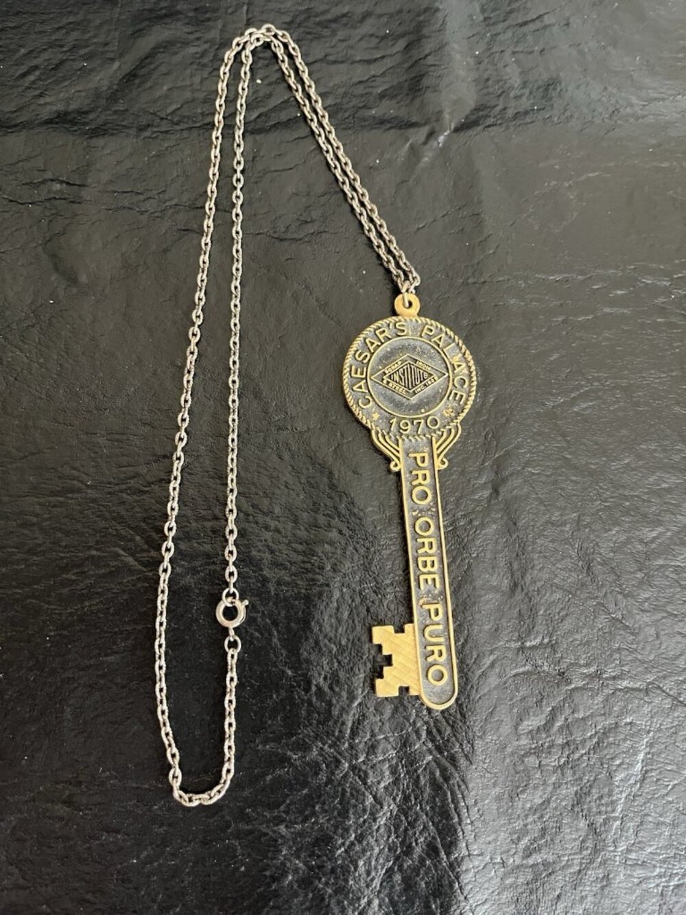 1970 Caesars Palace Las Vegas Nevada Gold Tone Souvenir 4" Key On Chain Necklace